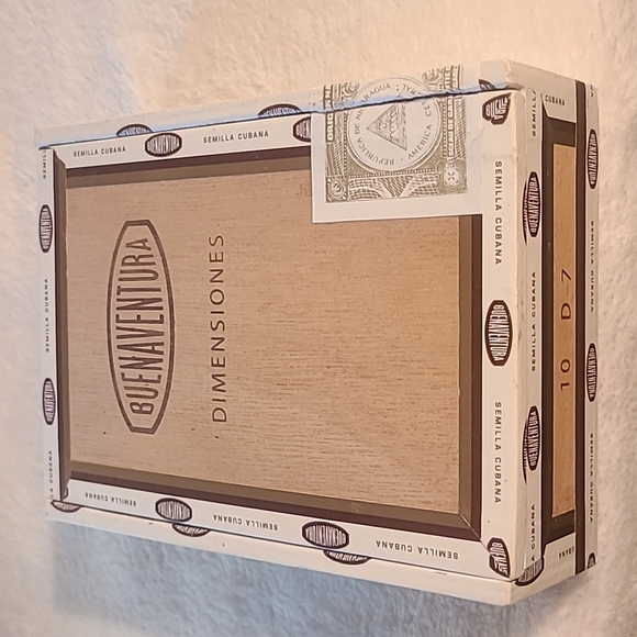 Vintage empty cigar Box Buenaventura - Picture 1 of 9